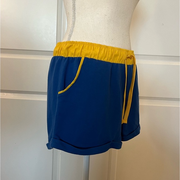 Hot Topic Riverdale Varsity Girls Cheer Soft Shorts Blue & Yellow - Picture 7 of 15